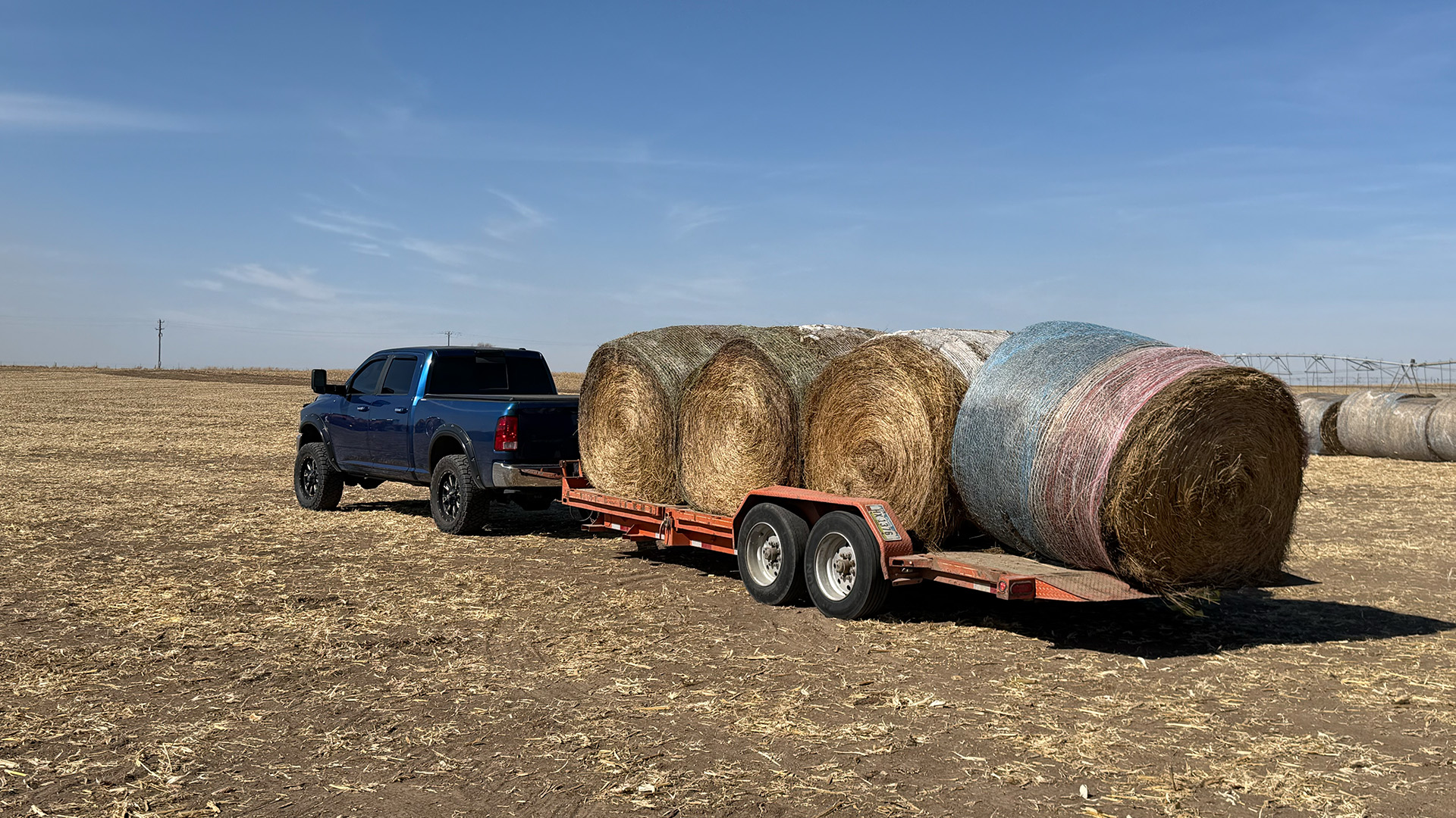 Hay delivery trucks supporting wildfire-impacted ranchers